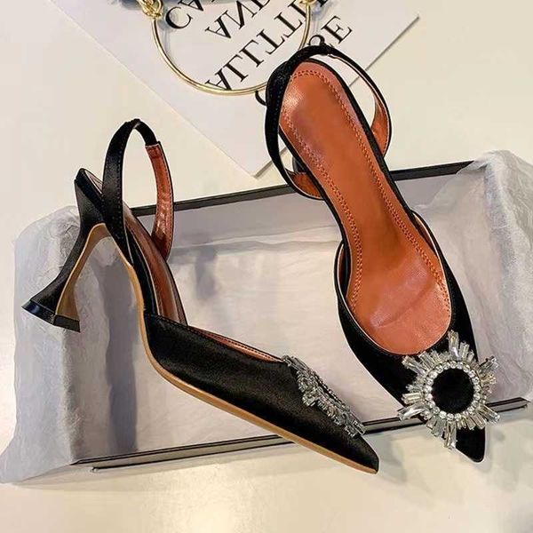 amina muaddi dress shoes sandals satin pointed slingbacks bowtie pumps crystal-sunflower high heeled shoe10cm women's luxury designer p, Black
amina muaddi dress shoes sandals satin pointed slingbacks bowtie pumps crystal-sunflower high heeled shoe10cm women's luxury designer p, Black