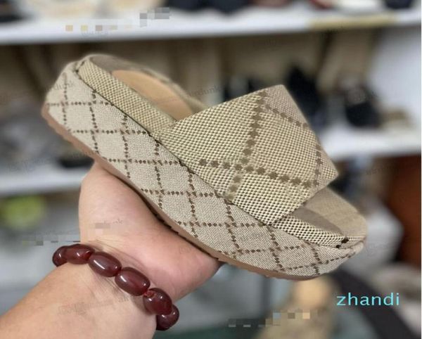 2022 new men women flip flop lady shoes embroidery wedge sandals elevator women designer rubber slides platform scuff8388539, Black
2022 new men women flip flop lady shoes embroidery wedge sandals elevator women designer rubber slides platform scuff8388539, Black