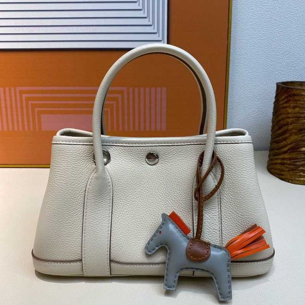 designer herbag garden party evening 2023 new h layer cow togo garden leather women's leisure tote bag portable one-shoulder large capa
designer herbag garden party evening 2023 new h layer cow togo garden leather women's leisure tote bag portable one-shoulder large capa