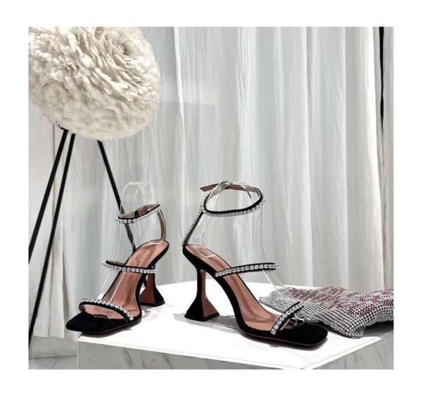 sandals amina perfect official quality amina shoes genuine leather muaddi heeled sandal woman slingback ankle strap open toe9801974, Black
sandals amina perfect official quality amina shoes genuine leather muaddi heeled sandal woman slingback ankle strap open toe9801974, Black