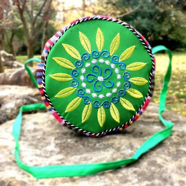 chinese embroidered round shoulder bag small beach handbags women summer hollow handmade messenger crossbody bags 012702248z
chinese embroidered round shoulder bag small beach handbags women summer hollow handmade messenger crossbody bags 012702248z