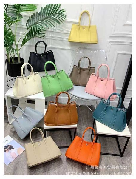 designer herbag garden party evening garden 2023 new style cowhide fashion versatile one shoulder hand bride big computer lady bag q1eg
designer herbag garden party evening garden 2023 new style cowhide fashion versatile one shoulder hand bride big computer lady bag q1eg
