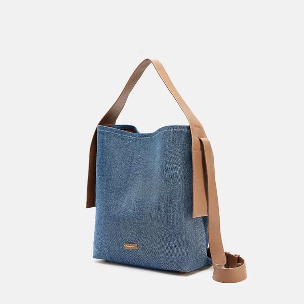tote bags designers women shoulder classic style fashion lady totes handbags crossbody bag cowboy leather hanging ear
tote bags designers women shoulder classic style fashion lady totes handbags crossbody bag cowboy leather hanging ear