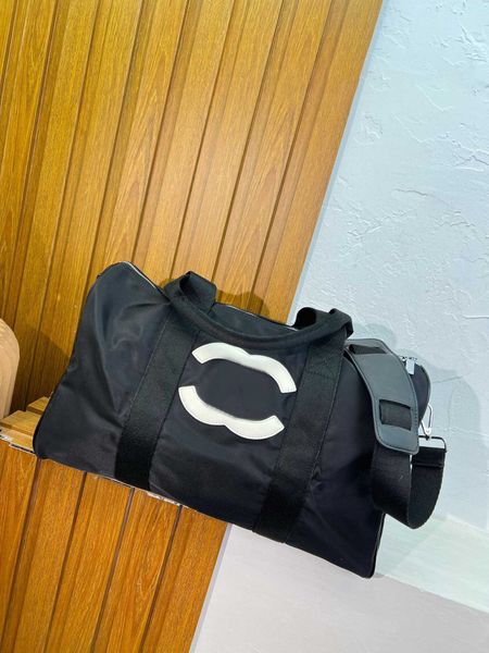 designer brand nylon bag men's suitcase sports outdoor bag shoulder bag messenger bag handbag
designer brand nylon bag men's suitcase sports outdoor bag shoulder bag messenger bag handbag