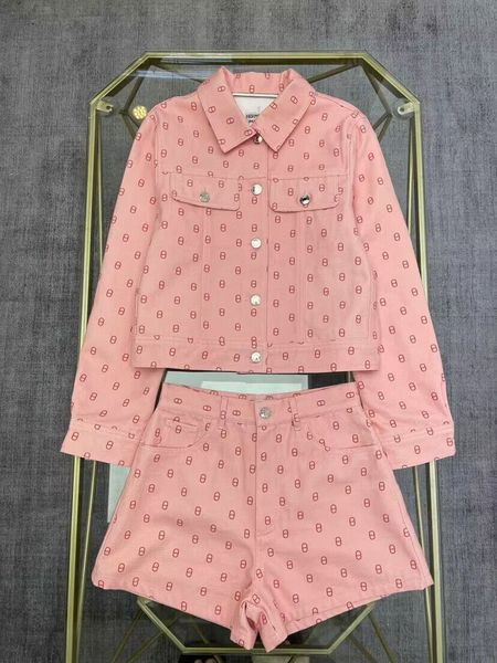 2023 classic print stand collar denim jacket all match dress high waist skirt pink color style fashion, Black;brown
2023 classic print stand collar denim jacket all match dress high waist skirt pink color style fashion, Black;brown