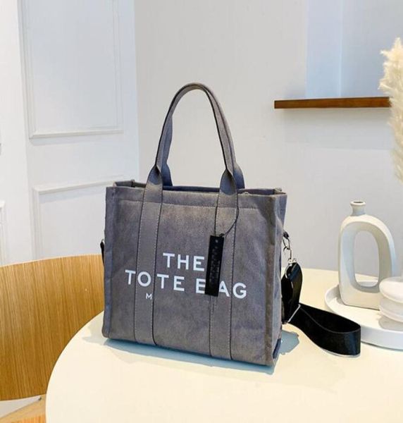 retail marc large capacity tote bag womens color contrast soft pu handbag letter fashion shoulder bag commuting messager bags y2021005087, Red;black
retail marc large capacity tote bag womens color contrast soft pu handbag letter fashion shoulder bag commuting messager bags y2021005087, Red;black