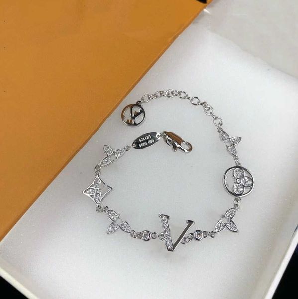 chain luxury designer elegant gold and silver bracelet fashion women's letter pendant clover wedding special design jewelry quality wit, Black
chain luxury designer elegant gold and silver bracelet fashion women's letter pendant clover wedding special design jewelry quality wit, Black