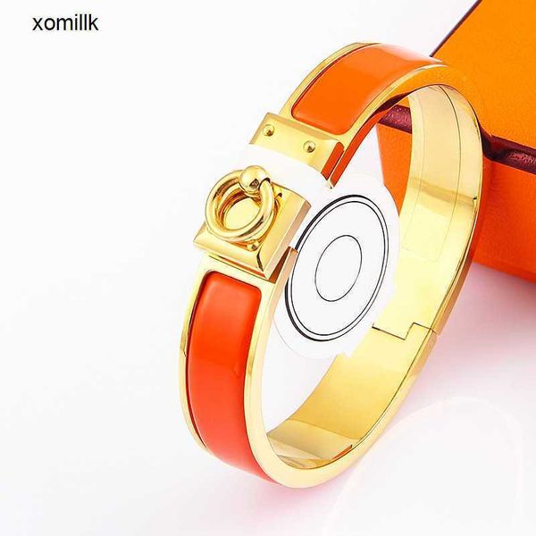 hermm designer bracelet aijia h lock button high version letter enamel style titanium steel clasp k5l6, Black
hermm designer bracelet aijia h lock button high version letter enamel style titanium steel clasp k5l6, Black