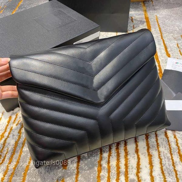 fashion designer shoulder bag matelasse calfskin y-quilted crossbody bags leather and grosgrain lining large-capacity 267y, Red;black
fashion designer shoulder bag matelasse calfskin y-quilted crossbody bags leather and grosgrain lining large-capacity 267y, Red;black