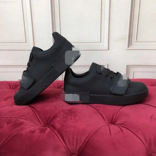 shoes platform velvet black leather fashion rubber reflective inner height high bottom lei sneakers dgs''dolc''gabbanas
shoes platform velvet black leather fashion rubber reflective inner height high bottom lei sneakers dgs''dolc''gabbanas