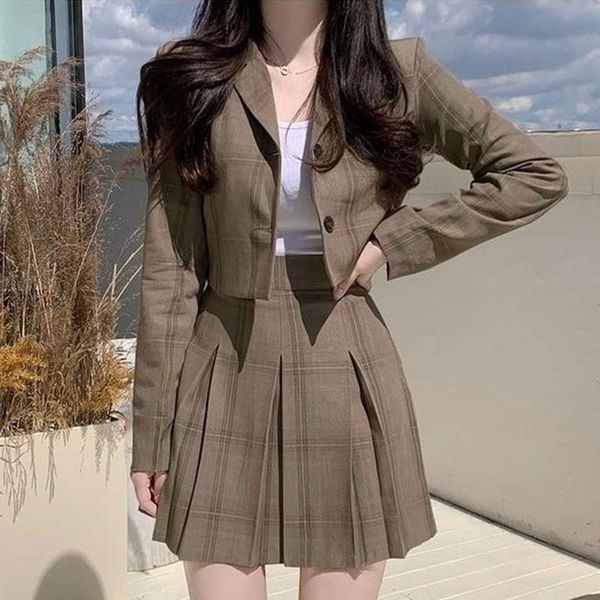 dress retro blazer suits women elegant cropped jacket pleated skirt sets cute two piece plaid suit + high waist mini skirt suit, White
dress retro blazer suits women elegant cropped jacket pleated skirt sets cute two piece plaid suit + high waist mini skirt suit, White