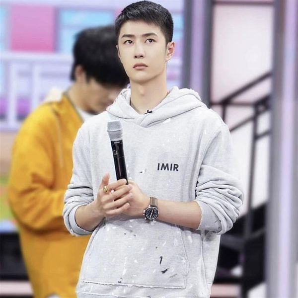 2022 usa broken vintage hoodie autumn winter splash ink painted hoody fashion men women cotton pullover sweatshirt267u, Black;brown
2022 usa broken vintage hoodie autumn winter splash ink painted hoody fashion men women cotton pullover sweatshirt267u, Black;brown