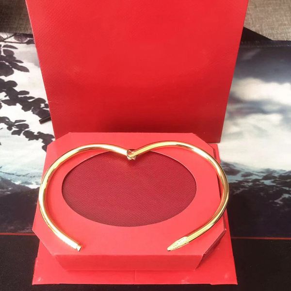 Classic bangles designer Gold Silver Nail Bracelet Titanium Steel Cuff fashion bangle nlay Diamond Bracelets Womens Mens Love Jewelry Gift C80009 With red Box
Classic bangles designer Gold Silver Nail Bracelet Titanium Steel Cuff fashion bangle nlay Diamond Bracelets Womens Mens Love Jewelry Gift C80009 With red Box