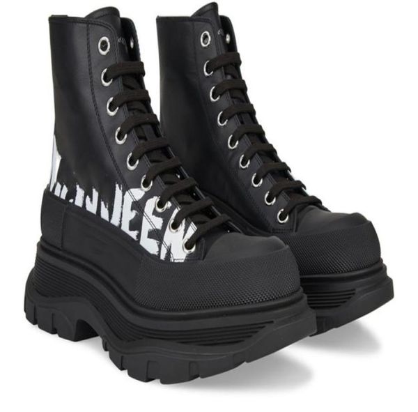 boots designers tread slick boots womens casual shoes platform ankle boot triple black canvas royal magnolia canvas luxurys mcquee1623222
boots designers tread slick boots womens casual shoes platform ankle boot triple black canvas royal magnolia canvas luxurys mcquee1623222