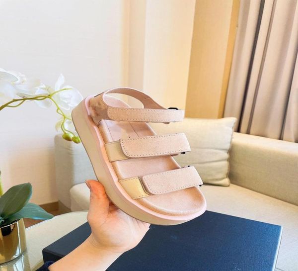2022 springsummer women039s designers sandals luxury sandal flat bottom roman shoes pink leather two straps size 3540 with br3774980, Black
2022 springsummer women039s designers sandals luxury sandal flat bottom roman shoes pink leather two straps size 3540 with br3774980, Black