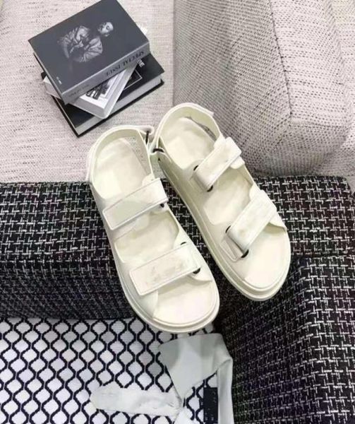 2022 designer women sandals luxury womens slides crystal calf leather casual shoes quilted platform summer beach slipper with box3446569, Black
2022 designer women sandals luxury womens slides crystal calf leather casual shoes quilted platform summer beach slipper with box3446569, Black