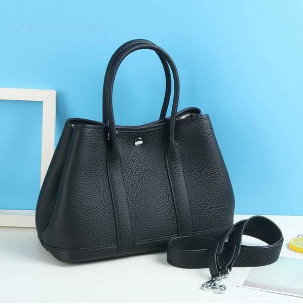 designer herbag garden party evening 2023 new litchi pattern layer cow hand women's h soft leather garden messenger bag 9vow
designer herbag garden party evening 2023 new litchi pattern layer cow hand women's h soft leather garden messenger bag 9vow