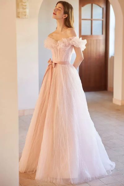 pink evening dresses 2023 strapless lace-up back prom gowns layers tulle runway dress, Black;red
pink evening dresses 2023 strapless lace-up back prom gowns layers tulle runway dress, Black;red