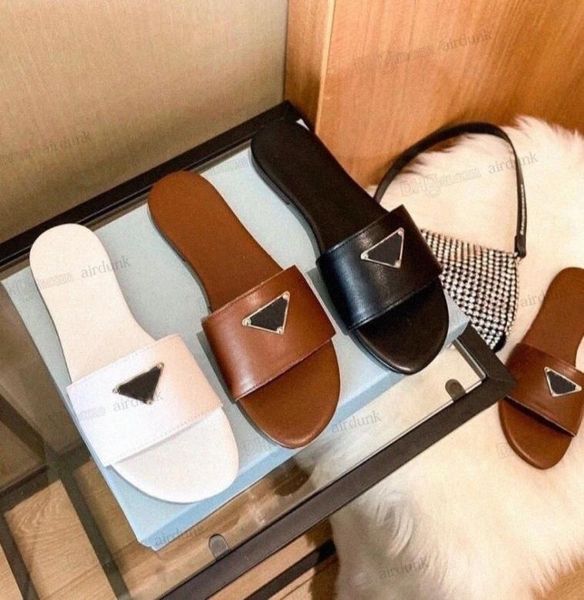 2022 women slippers sandals fashion designers triangle flat slides flip flops summer genuine leather outdoor loafers bath shoes be1115589, Black
2022 women slippers sandals fashion designers triangle flat slides flip flops summer genuine leather outdoor loafers bath shoes be1115589, Black