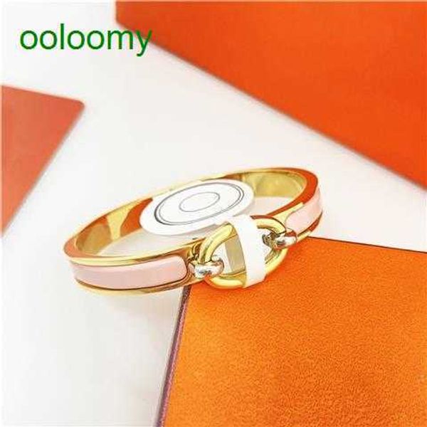 hemrres designer bracelet gold bracelet for women new pig nose bracelet light luxury gold plated high fashion enamel 1k9d, Black
hemrres designer bracelet gold bracelet for women new pig nose bracelet light luxury gold plated high fashion enamel 1k9d, Black