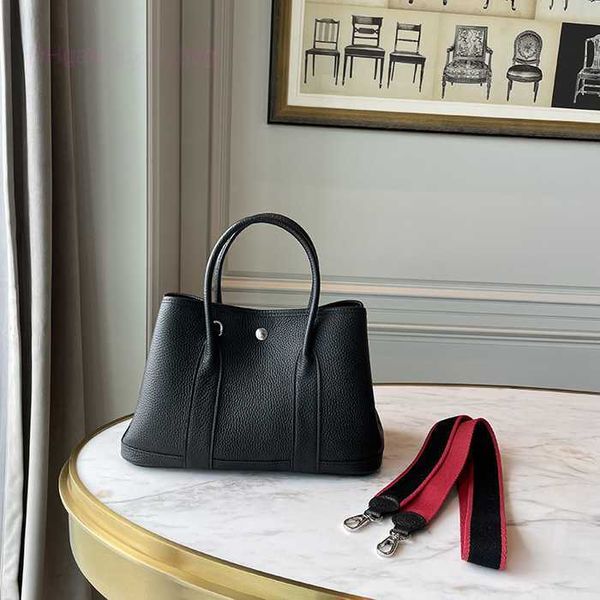 designer herbag garden party evening new garden fashion first layer cowhide versatile large capacity women's hand pure leather tote bag
designer herbag garden party evening new garden fashion first layer cowhide versatile large capacity women's hand pure leather tote bag