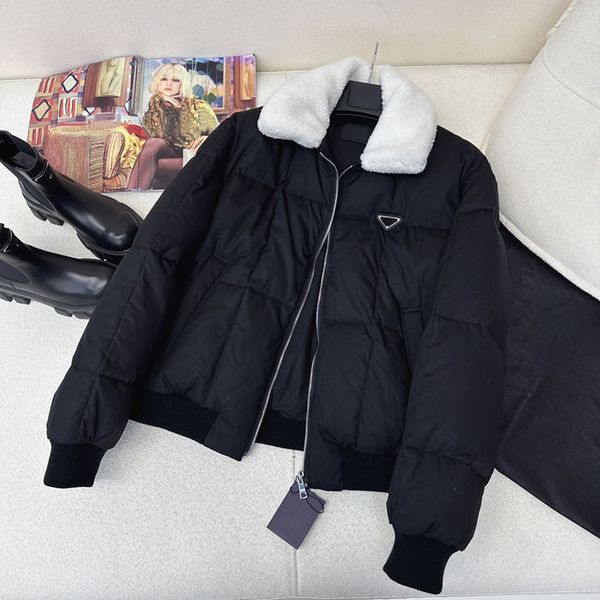 Women Jacket Parkas Down Coat Fashion 23AW Casual P Stylist Jacket Style Slim Corset Thick Outfit Windbreaker Pocket Outsize Lady Warm Coats S-L
Women Jacket Parkas Down Coat Fashion 23AW Casual P Stylist Jacket Style Slim Corset Thick Outfit Windbreaker Pocket Outsize Lady Warm Coats S-L