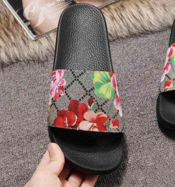 2022 men women slides summer beach indoor flat g sandals slippers bees green red blue house flip flops with box6241914, Black
2022 men women slides summer beach indoor flat g sandals slippers bees green red blue house flip flops with box6241914, Black