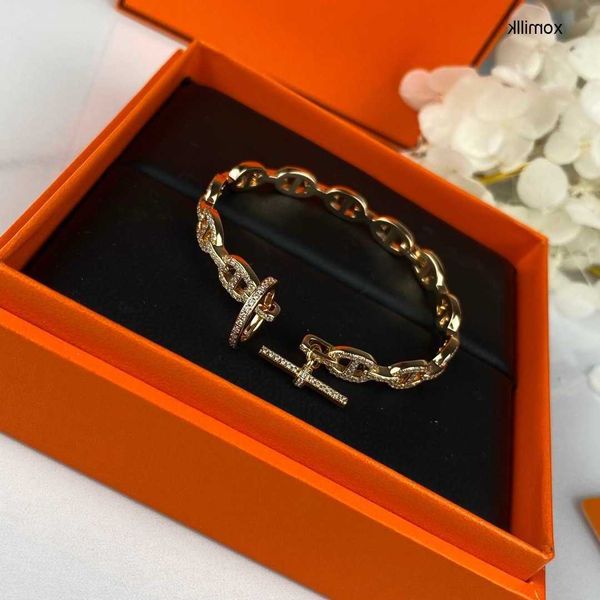 hermm designer bracelet hollow out pig nose bracelet fashion style s925 sterling silver gold plated diamond set 0t71, Black
hermm designer bracelet hollow out pig nose bracelet fashion style s925 sterling silver gold plated diamond set 0t71, Black