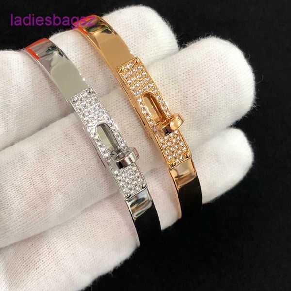 original bangle hermss h pig nose bracelet 925 sterling silver plated 18k gold emma kelys half diamond swivel buckle full sky star has 6gdb, Black
original bangle hermss h pig nose bracelet 925 sterling silver plated 18k gold emma kelys half diamond swivel buckle full sky star has 6gdb, Black