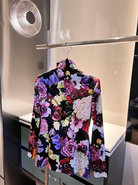 dress 2022 autumn and winter new silk printed chiffon blouse with silk satin fabric half skirt sicily luxury runway, White
dress 2022 autumn and winter new silk printed chiffon blouse with silk satin fabric half skirt sicily luxury runway, White