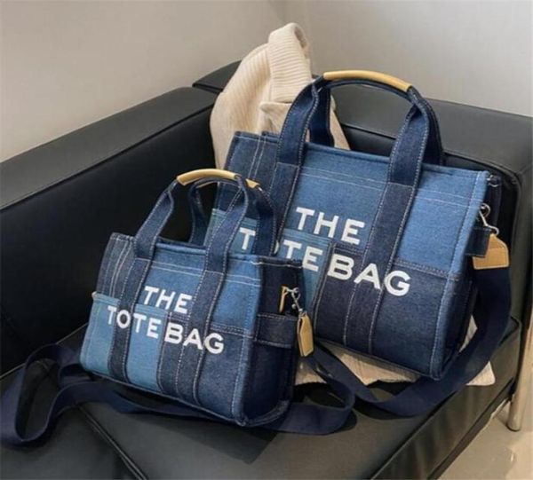casual canvas large capacity tote bag women handbags designer letters shoulder crossbody bags luxury big shopper evening bag purse5345280, Red;black
casual canvas large capacity tote bag women handbags designer letters shoulder crossbody bags luxury big shopper evening bag purse5345280, Red;black