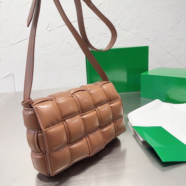 new arrival soft leather women's tofu bag adjustable shoulder strap green handbag quilted purse 22cm
new arrival soft leather women's tofu bag adjustable shoulder strap green handbag quilted purse 22cm