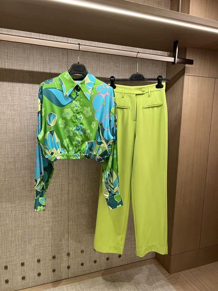 pants 2022 nowy kobiety moda garnitur koszula z nadrukiem + zielone spodnie 2sztuka zestaw 0409, White
pants 2022 nowy kobiety moda garnitur koszula z nadrukiem + zielone spodnie 2sztuka zestaw 0409, White