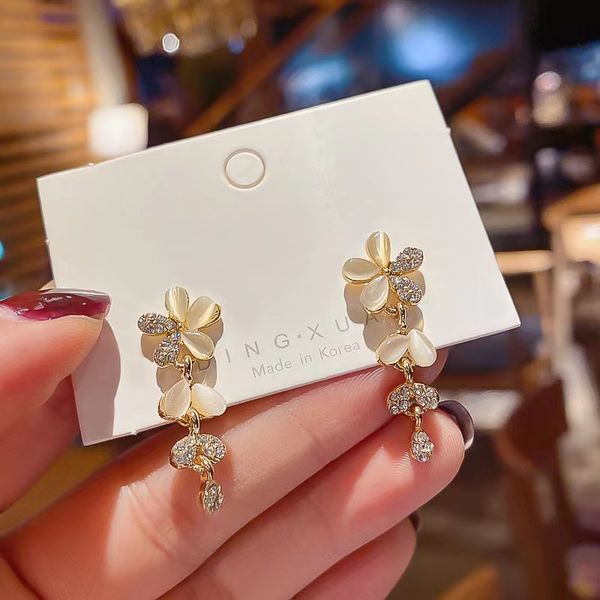new small earrings stud quality classic style women jewelry accessories cute size luxury earrings wedding party gifts wholesale, Golden;silver
new small earrings stud quality classic style women jewelry accessories cute size luxury earrings wedding party gifts wholesale, Golden;silver