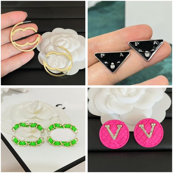 designer women love pearl stud earrings designer jewelry brand diamond dangle earrings wedding party family gifts earrings fashion 18k plati, Golden;silver
designer women love pearl stud earrings designer jewelry brand diamond dangle earrings wedding party family gifts earrings fashion 18k plati, Golden;silver