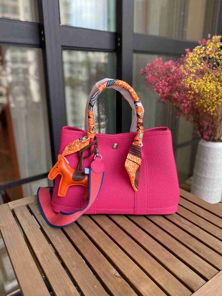 designer herbag garden party evening lichee grain layer cow garden 2023 large capacity mommy fashion leather women's handbag guvj
designer herbag garden party evening lichee grain layer cow garden 2023 large capacity mommy fashion leather women's handbag guvj
