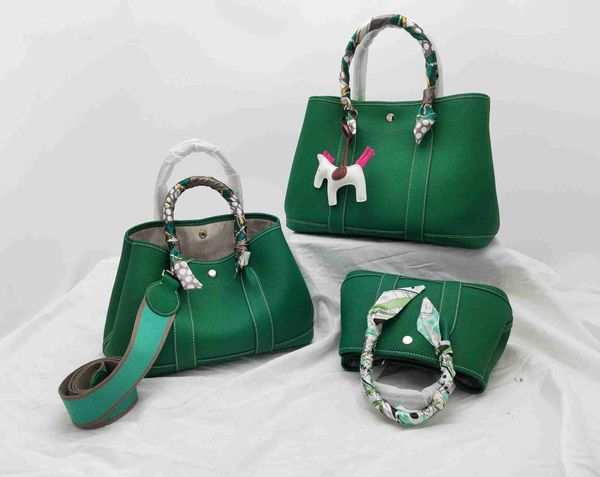 designer herbag garden party evening cow garden on the first floor leather large messenger fashion women's bag live goods dxwb
designer herbag garden party evening cow garden on the first floor leather large messenger fashion women's bag live goods dxwb