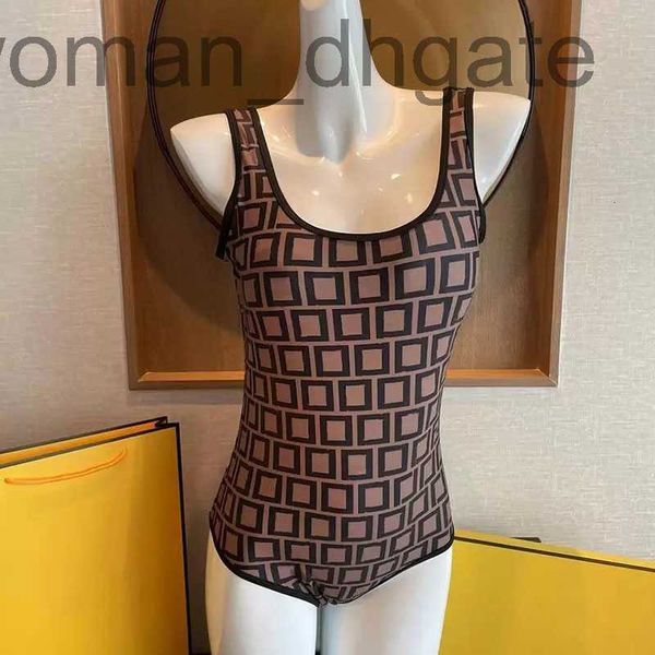women's swimwear designerdesigner lycra swimsuit with tobacco-coloured letters pattern women one-piece swimwear summer beach bikini ma7, White;black
women's swimwear designerdesigner lycra swimsuit with tobacco-coloured letters pattern women one-piece swimwear summer beach bikini ma7, White;black