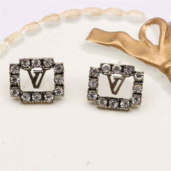 20color fashion designer letters stud creativity simple long earring crystal diamond women rhinestone pearl wedding party jewelry 298i, Golden;silver
20color fashion designer letters stud creativity simple long earring crystal diamond women rhinestone pearl wedding party jewelry 298i, Golden;silver