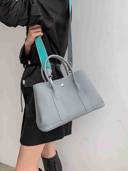 designer herbag garden party evening new garden fashion first layer cowhide versatile large capacity women's hand pure leather tote bag
designer herbag garden party evening new garden fashion first layer cowhide versatile large capacity women's hand pure leather tote bag
