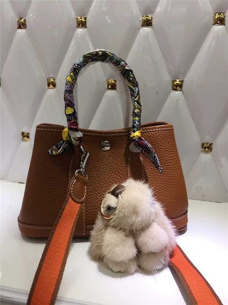 designer herbag garden party evening new popular women's garden canvas belt portable one shoulder messenger cowhide bag 403o
designer herbag garden party evening new popular women's garden canvas belt portable one shoulder messenger cowhide bag 403o