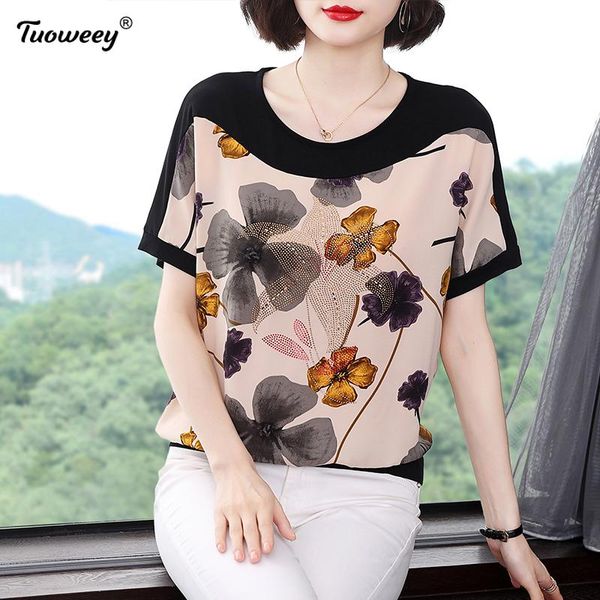 t-shirt 2021 summer style short sleeve floral shirt woman casual printing tunic 4xl women clothing oneck female blouse blusas, White
t-shirt 2021 summer style short sleeve floral shirt woman casual printing tunic 4xl women clothing oneck female blouse blusas, White