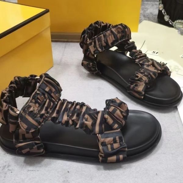 sandals women's summer 2023 new fashion with middle heel thick heel fairy style high heels black roman women's shoes
sandals women's summer 2023 new fashion with middle heel thick heel fairy style high heels black roman women's shoes