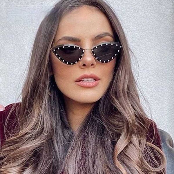 sunglasses 2023 new triangle cat eye sunglasses alloy rimless crystal shiny sun glasses female unique elegant green rhinestone shades j23042, White;black
sunglasses 2023 new triangle cat eye sunglasses alloy rimless crystal shiny sun glasses female unique elegant green rhinestone shades j23042, White;black