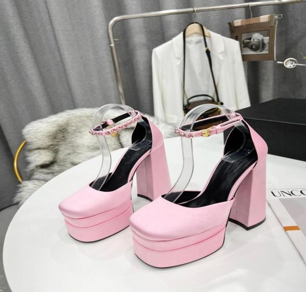 luxury aevitas sandals waterproof platform high heel personalized satin catwalk design thick heel and double ankle strap decorated2966418, Black
luxury aevitas sandals waterproof platform high heel personalized satin catwalk design thick heel and double ankle strap decorated2966418, Black