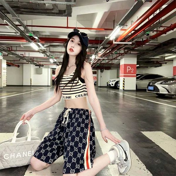 30% off spring/summer classic aop old flower letter jacquard spliced ribbon loose casual split shorts for men and women, White;black
30% off spring/summer classic aop old flower letter jacquard spliced ribbon loose casual split shorts for men and women, White;black