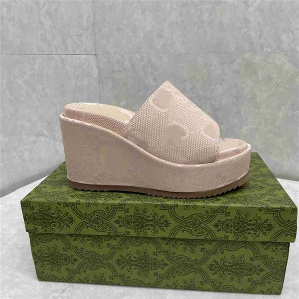 fashion slippers 2023 ggity luxury design summer men's and women's flats thick soled leather rubber lettering logo casual cartoon, Black 
fashion slippers 2023 ggity luxury design summer men's and women's flats thick soled leather rubber lettering logo casual cartoon, Black