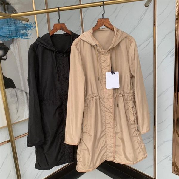 raincoats women oversize hooded long trench large pockets with waist strips casual windbreaker coats, Black
raincoats women oversize hooded long trench large pockets with waist strips casual windbreaker coats, Black