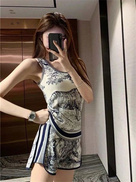 womens tracksuits cotton tees tank snd shorts girls womens two-piece short sleeve fashion t-shirt letter embroidery beach causal sweater sui, Gray
womens tracksuits cotton tees tank snd shorts girls womens two-piece short sleeve fashion t-shirt letter embroidery beach causal sweater sui, Gray