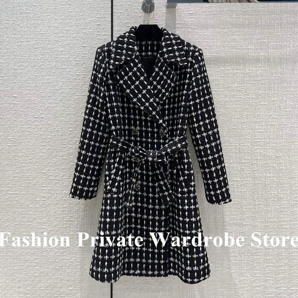 fur 2022 new fashion winter tweed overcoat women notched double breasted laceup belt crochet black plaid contrast retro long coat
fur 2022 new fashion winter tweed overcoat women notched double breasted laceup belt crochet black plaid contrast retro long coat